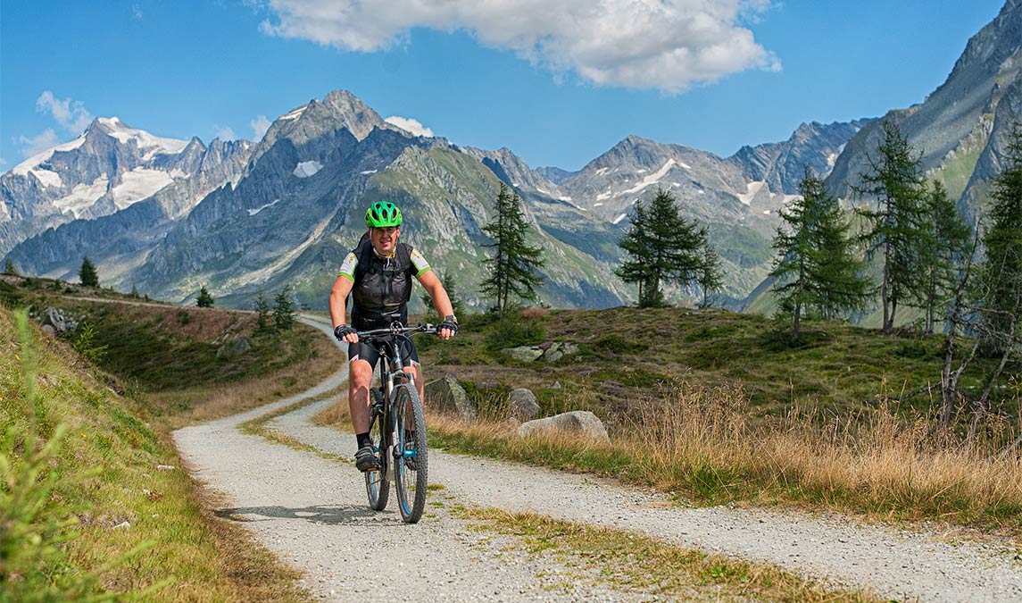 Mountainbike vicino alla Vetta d'Italia